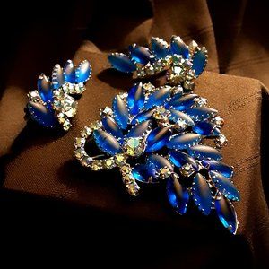 Vintage Blue Moonstone and Aurora Borealis Brooch and Earing Set Juliana D&E